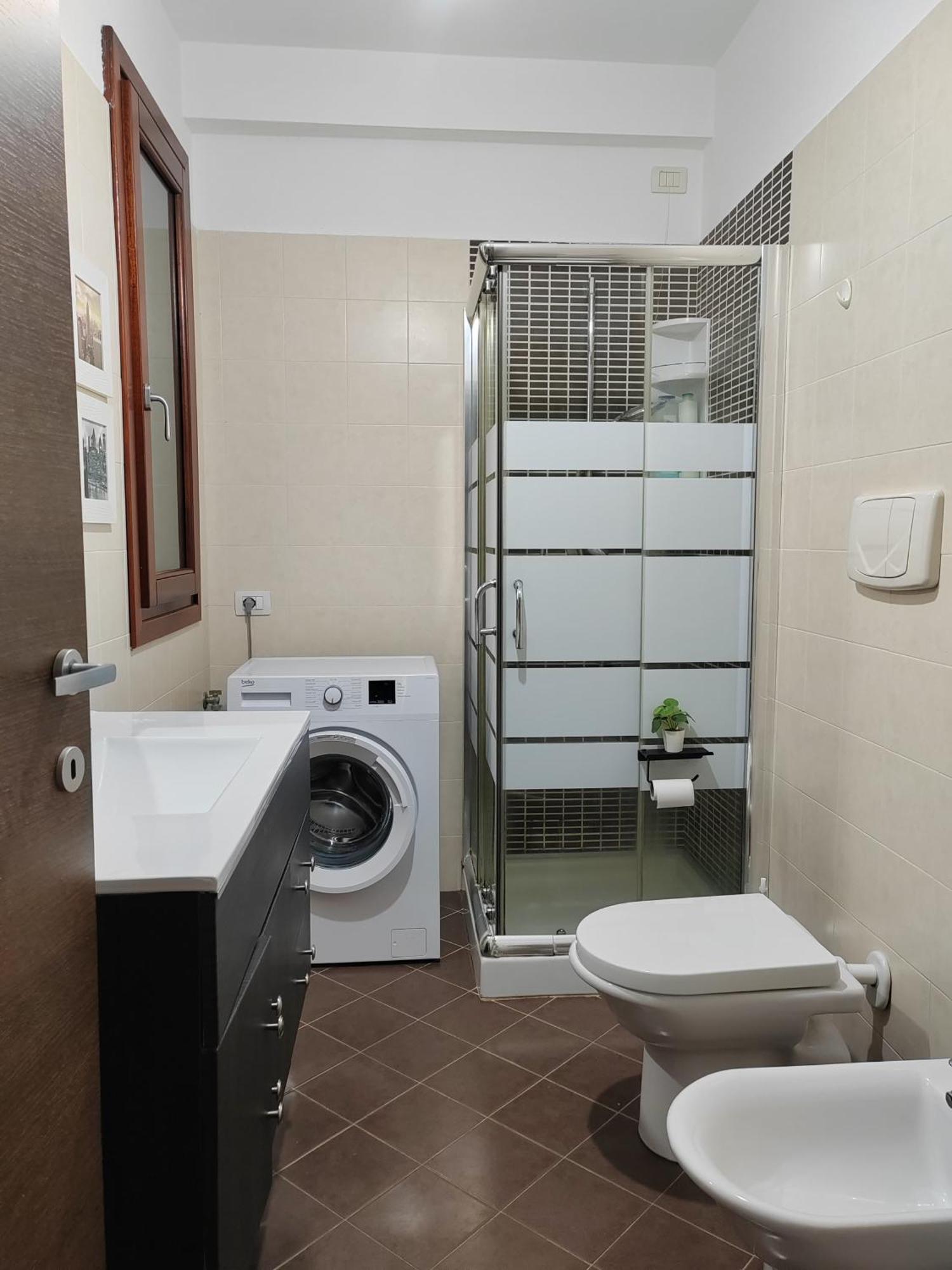 אולביה Valevalehome - Home Gallery With Fully Equipped Kitchen, Reserved Parking, Big Garden מראה חיצוני תמונה